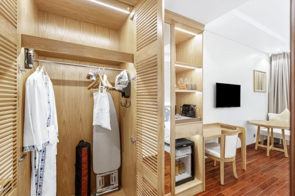 Ảnh chi tiết phòng Chairman Suite 13