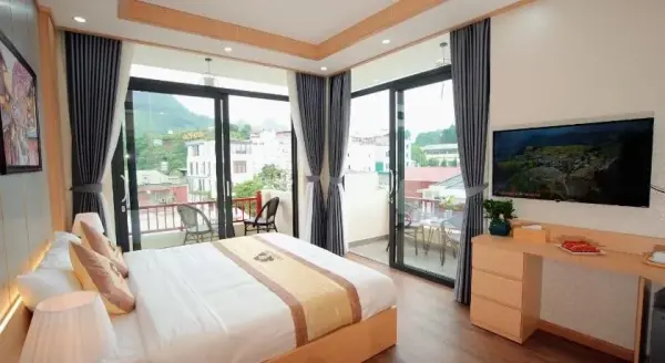 Ảnh chi tiết phòng kumochan-mc-chu-suite-with-balcony-vivatrip_03.webp