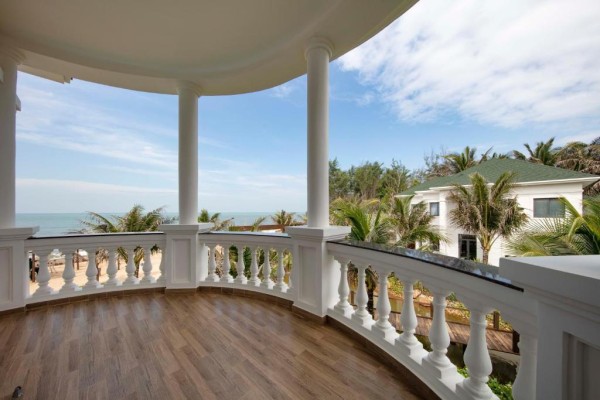 Ảnh chi tiết phòng le-palmier-ho-tram-resort-biet-thu-4-phong-ngu-ho-boi-rieng-truoc-bien-vivatrip-02.jpg