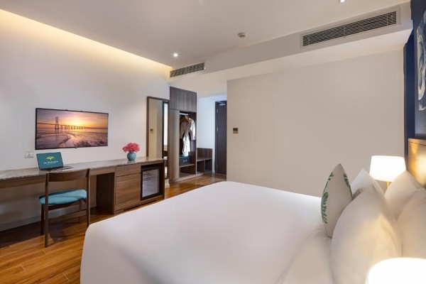 Ảnh chi tiết phòng le-palmier-ho-tram-resort-can-ho-nhin-ra-bien-co-be-jacuzzi-vivatrip-06.jpg