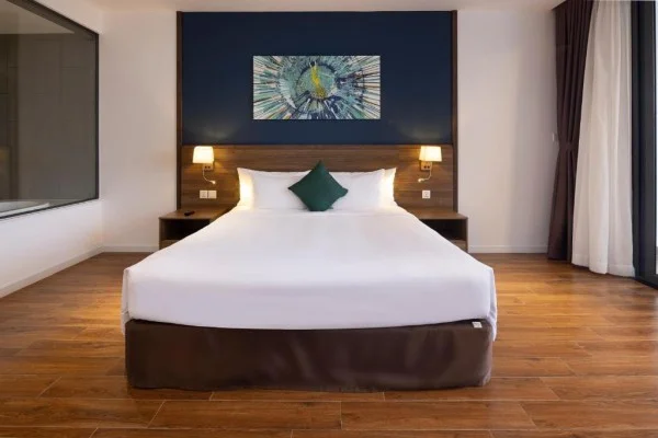 Ảnh chi tiết phòng le-palmier-ho-tram-resort-phong-giuong-doi-nhin-ra-bien-vivatrip-02.webp