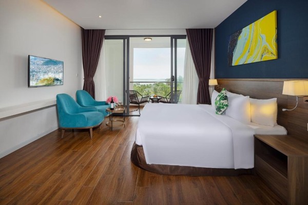 Ảnh chi tiết phòng le-palmier-ho-tram-resort-suite-junior-deluxe-vivatrip-02.jpg