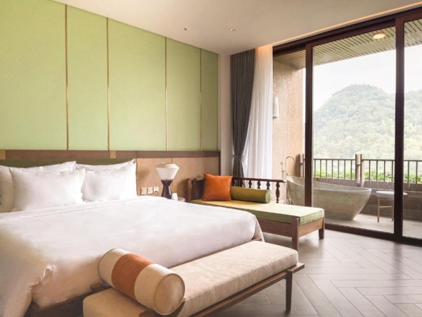 Ảnh chi tiết phòng mandala-retreats-kim-boi-suite-nhin-ra-nui-vivatrip.jpg