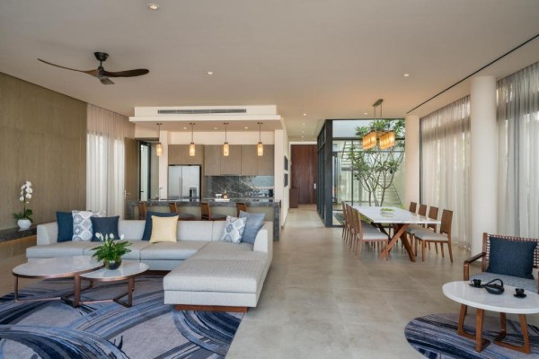 Ảnh chi tiết phòng melia-ho-tram-beach-resort-biet-thu-thelevel-4-phong-ngu-nhin-bien-vivatrip-05.jpg