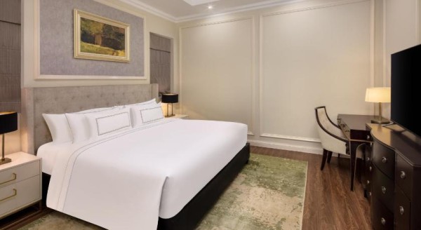 Ảnh chi tiết phòng melia-vinpearl-cam-ranh-beach-resort-can-ho-3-phong-ngu-co-be-boi-vivatrip-05.jpg