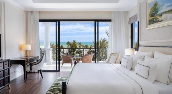 Ảnh chi tiết phòng melia-vinpearl-cam-ranh-beach-resort-can-ho-3-phong-ngu-co-be-boi-vivatrip-07.jpg