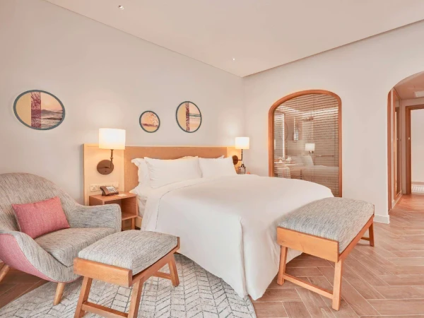 Ảnh chi tiết phòng mercure-vung-tau-executive-room-sea-view-vivatrip-04.webp