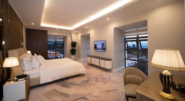 Ảnh chi tiết phòng Suite Sang Trọng (Luxury Suite) 11