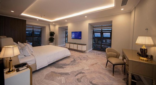 Ảnh chi tiết phòng Suite Sang Trọng (Luxury Suite) 12