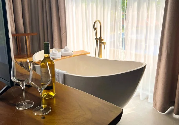 Ảnh chi tiết phòng minawa-kenhga-resort-spa-ninh-binh-suite-junior-vivatrip-03.webp