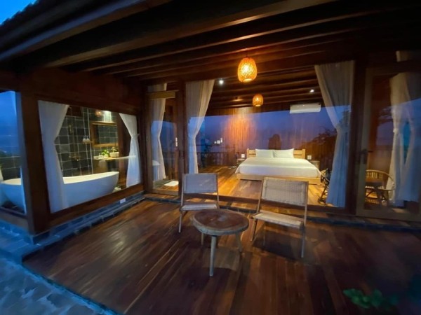 Ảnh chi tiết phòng mo-village-nha-tao-phong-mat-ttrong-deluxe-executive-vivatrip-06.jpg