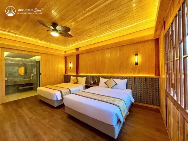 Ảnh chi tiết phòng moc-chau-island-mountain-park-and-resort-family-double-vivatrip_03.webp