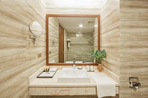 Ảnh chi tiết phòng muong-thanh-holiday-moc-chau-hotel-phong-deluxe-2-giuong-don-vivatrip.webp