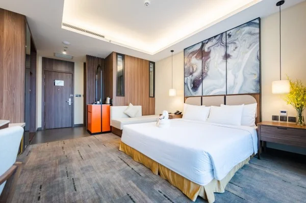 Ảnh chi tiết phòng muong-thanh-luxury-center-ha-long-deluxe-ocean-view-vivatrip-02.webp