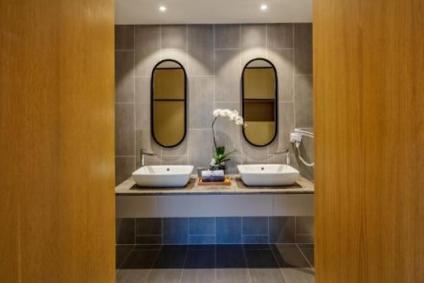 Ảnh chi tiết phòng new-world-phu-quoc-resort-deluxe-pool-villa-vivatrip-02.jpg