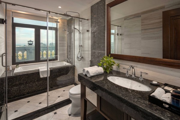 Ảnh chi tiết phòng ninh-binh-hidden-charm-hotel-resort-premier-executive-giuong-doi-2-giuong-don-vivatrip-04.jpg