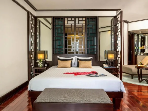 Ảnh chi tiết phòng novotel-ha-long-excutive-bay-view-vivatrip-03.webp