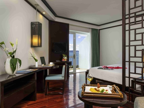 Ảnh chi tiết phòng novotel-ha-long-excutive-bay-view-vivatrip.jpg