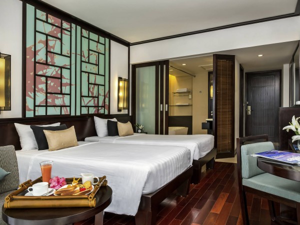 Ảnh chi tiết phòng novotel-ha-long-superior-twin-bay-view-vivatrip-02.jpg