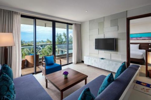 Ảnh chi tiết phòng novotel-phu-quoc-resort-suite-superior-vivatrip-03.jpg