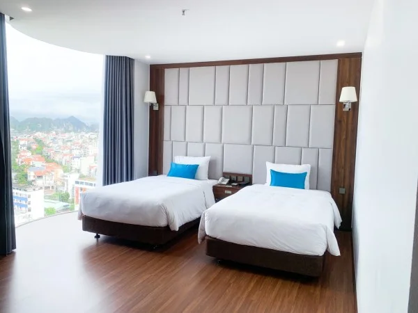 Ảnh chi tiết phòng paddington-hotel-halong-club-deluxe-twin-vivatrip-02.webp