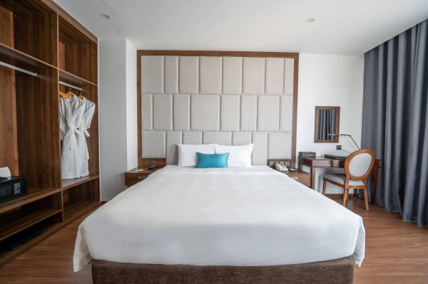 Ảnh chi tiết phòng paddington-hotel-halong-deluxe-double-vivatrip-03.jpg