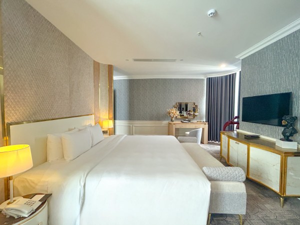 Ảnh chi tiết phòng paddington-hotel-halong-presiden-suite-vivatrip-02.jpg