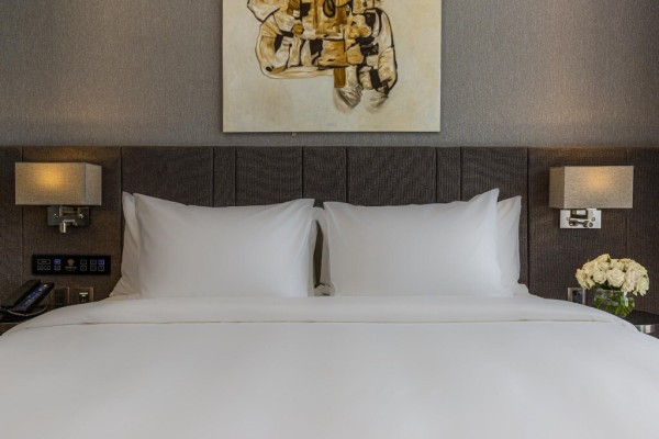 Ảnh chi tiết phòng premier-pearl-hotel-vung-tau-phong-co-dien-1-giuong-vivatrip.jpg