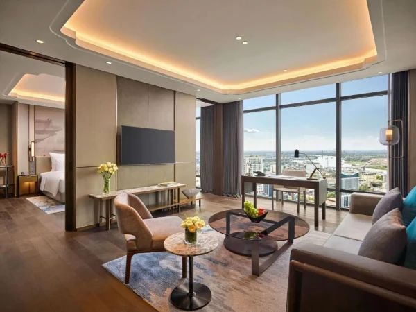 Ảnh chi tiết phòng pullman-hai-phong-grand-hotel-phong-deluxe-king-suite-vivatrip-02.webp