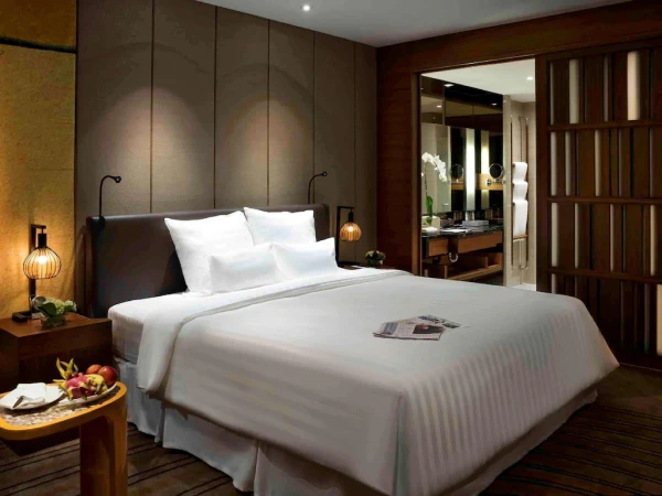 Ảnh chi tiết phòng pullman-vung-tau-phong-superior-giuong-king-huong-pho-vivatrip-06.webp