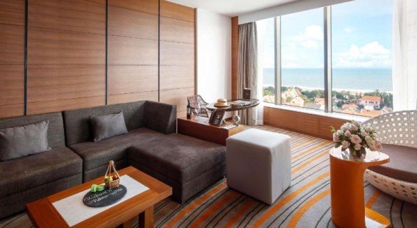 Ảnh chi tiết phòng pullman-vung-tau-suite-ghe-dai-vivatrip-04.jpg
