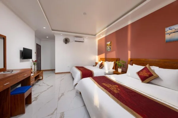 Ảnh chi tiết phòng quang-tung-hotel-phong-giuong-doi-vivatrip-02-2.webp