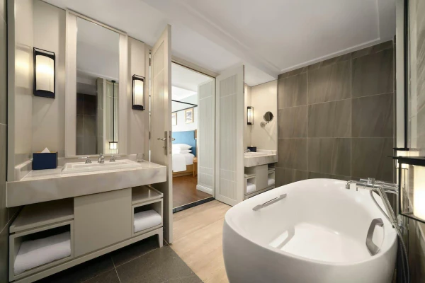 Ảnh chi tiết phòng 3 Bedroom Villa, 2 King 2 Twin, Ocean view 8