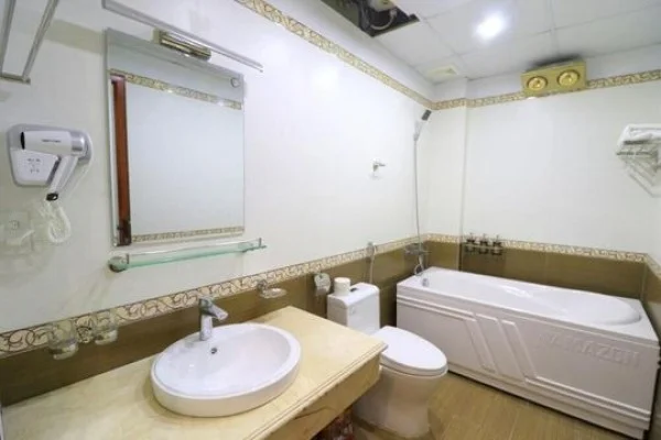 Ảnh chi tiết phòng resort-huu-bang-phong-hai-giuong-don-loai-sang-vivatrip-02.webp