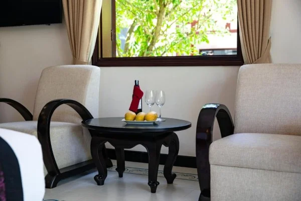 Ảnh chi tiết phòng Biệt Thự Suite Charm Nhìn Ra Vườn 8