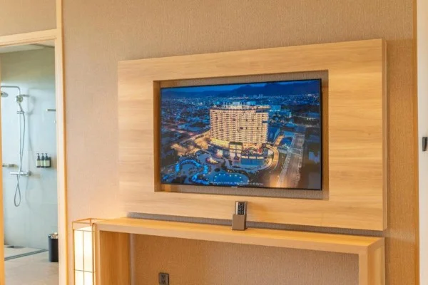 Ảnh chi tiết phòng Phòng Deluxe Giường Đôi/ 2 Giường Đơn Nhìn Ra Biển - Bao Gồm Suối Nước Nóng & Công Viên Nước 9