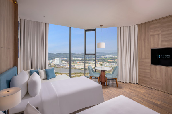 Ảnh chi tiết phòng Premier Bay View 7