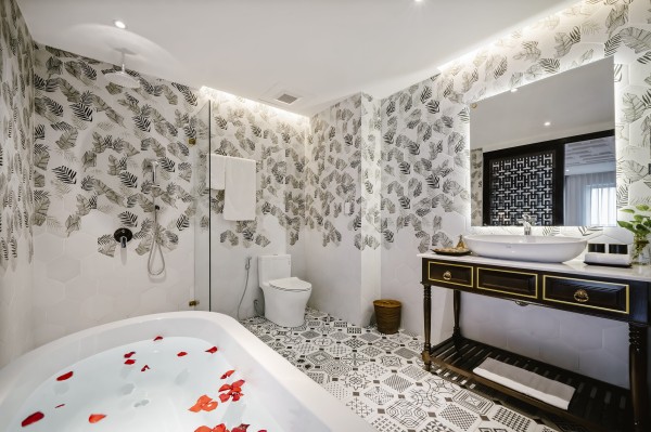 Ảnh chi tiết phòng Gallery Premier Deluxe 7