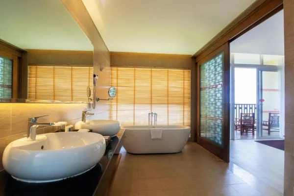 Ảnh chi tiết phòng Family Garden Bungalow with Terrace and Bathtub 9