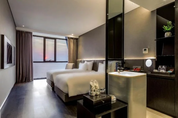 Ảnh chi tiết phòng Phòng Deluxe Giường Đôi/ 2 Giường Đơn Nhìn Ra Biển 7
