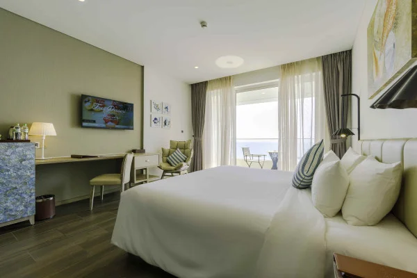 Ảnh chi tiết phòng Premium Ocean View King Room 12