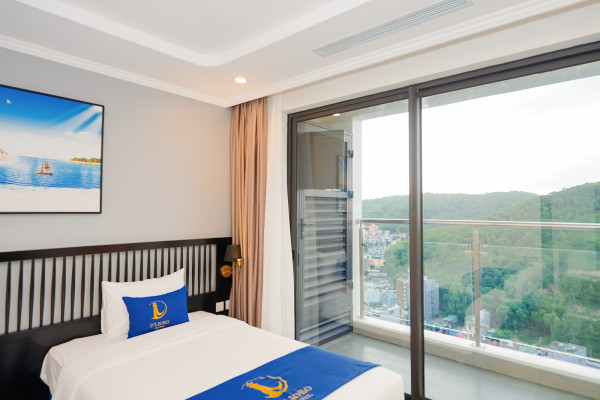 Ảnh chi tiết phòng Luxury Suite 12