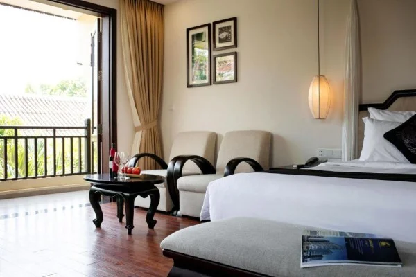 Ảnh chi tiết phòng Biệt Thự Suite Charm Nhìn Ra Vườn 11