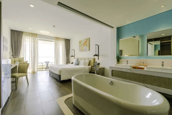 Ảnh chi tiết phòng Premium Ocean View King Room 14