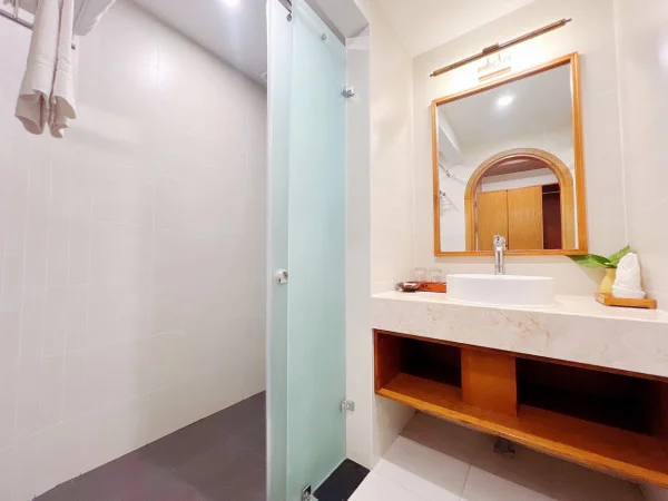 Ảnh chi tiết phòng Superior Garden View Double 8