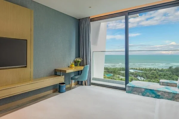 Ảnh chi tiết phòng Premier Double, Twin Room Partial Sea View with Balcony 8