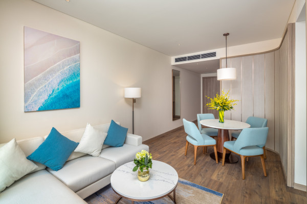 Ảnh chi tiết phòng Corner Suite Bay View 8