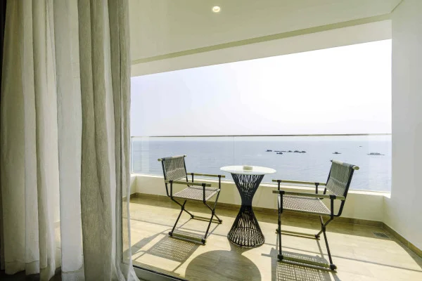 Ảnh chi tiết phòng Premium Ocean View King Room 7