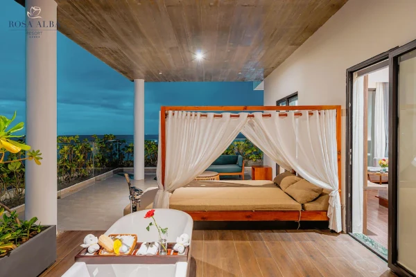 Ảnh chi tiết phòng rosa-alba-resort-villas-tuy-hoa-suite-huong-ra-bien-vivatrip-05.webp