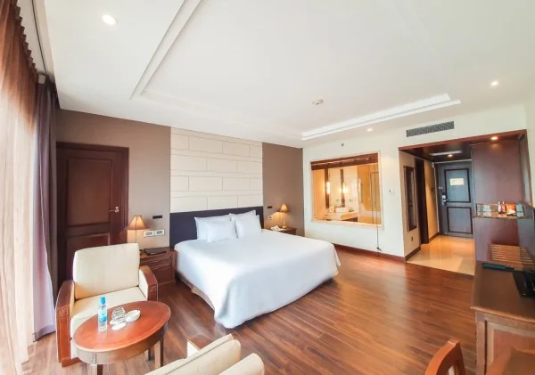 Ảnh chi tiết phòng saigon-hotel-halong-deluxe-double-vivatrip-05.webp